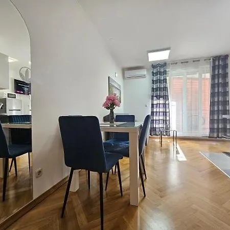 Apartment Paolo By The Beach Znjan Split Buitenkant foto